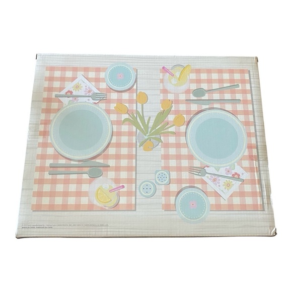 NWT-PERFECTLY CUTE-41 PIECE FOOD SET - Picture 5 of 5